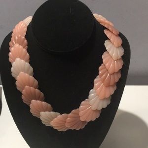 Vintage 1950’s plastic pink leaves necklace